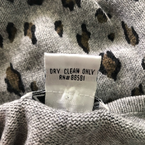 ZZ Silk Gray, Brown, Black Animal Print Silk/Cashmere Sweater Size Large - Picture 6 of 9